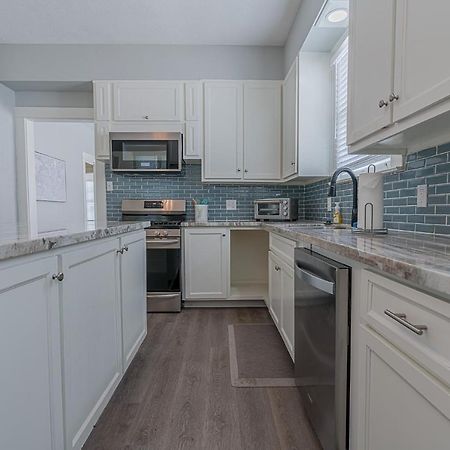 Uptown Cottage Newly Updated Home Near The Strand Galveston Harbor And Utmb Exteriér fotografie